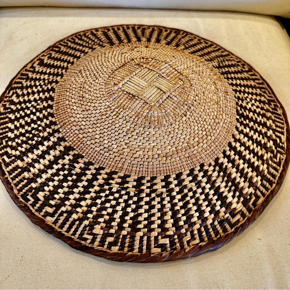 NEW Africa Woven Basket. Made by Binga people of Zambia/Zimbabwe One of a Kind! - Picture 3 of 5